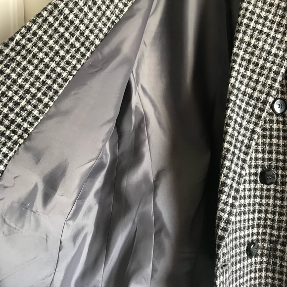 SOLD /VTG LIZ • houndstooth double-breasted blazer - Picture 7 of 7